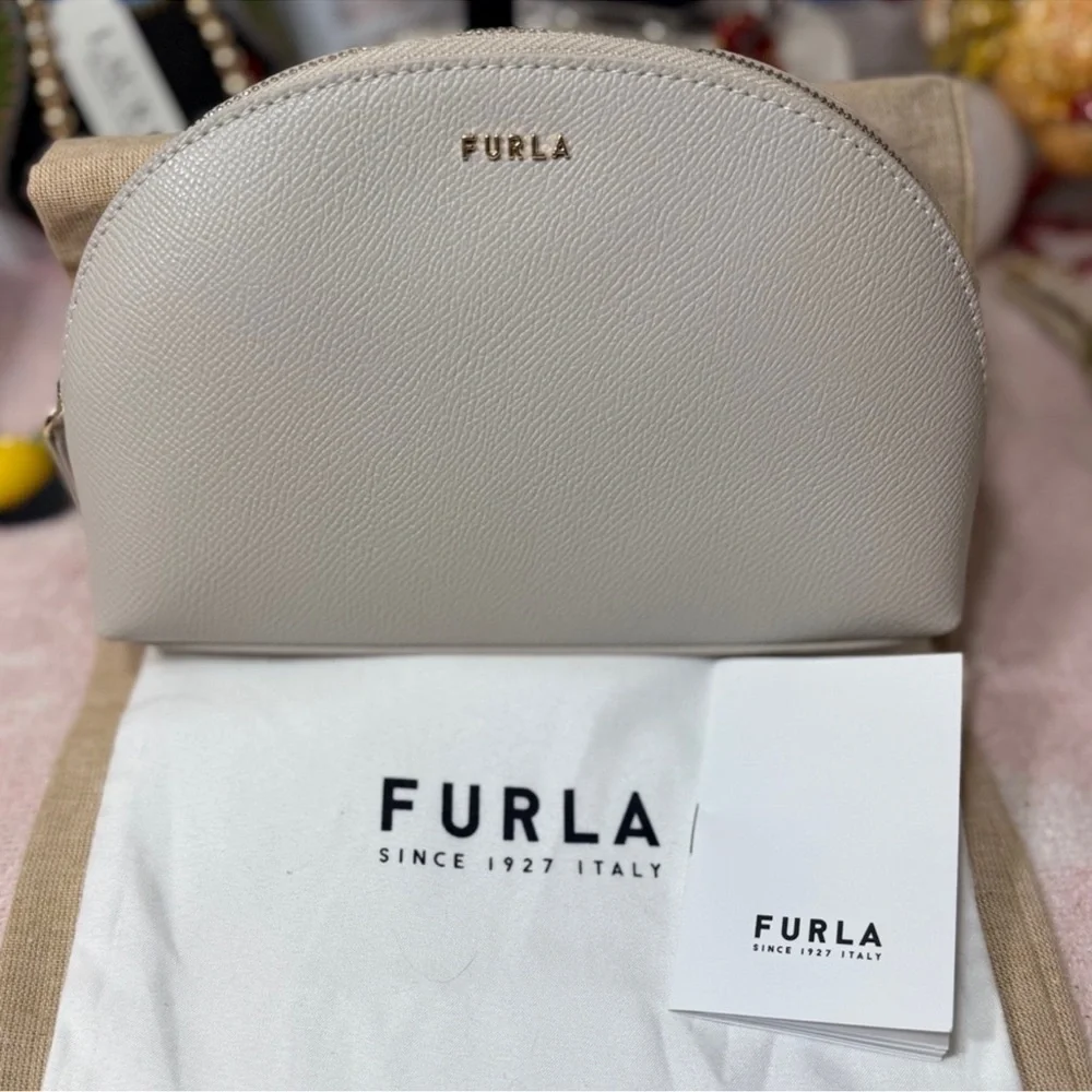 FURLA Classic Large Leather Cosmetic Case Pouch in Taupe Grey Luxury $198 NWOT